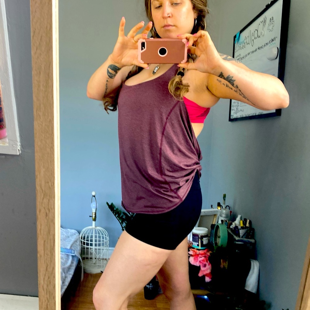 Lululemon Wild Tank Heathered Bordeaux Drama Size 12 L391
